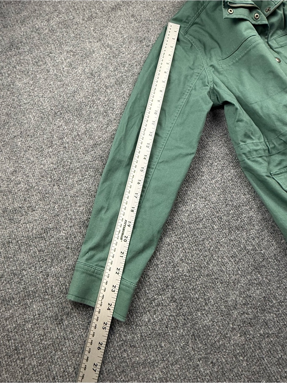 Great Condition! L.L. Bean Lightweight Green Utility Jacket - Women, Size Medium - Picture 10 of 10